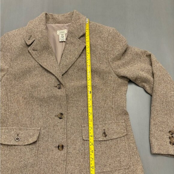 L.L. Bean Women’s Tan Herringbone Tweed Wool-Silk Blazer Jacket 3 Button Sz M - Picture 13 of 16